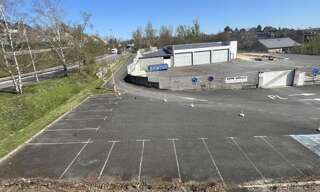 Local industriel  557 m² à louer à Rodez (12000)