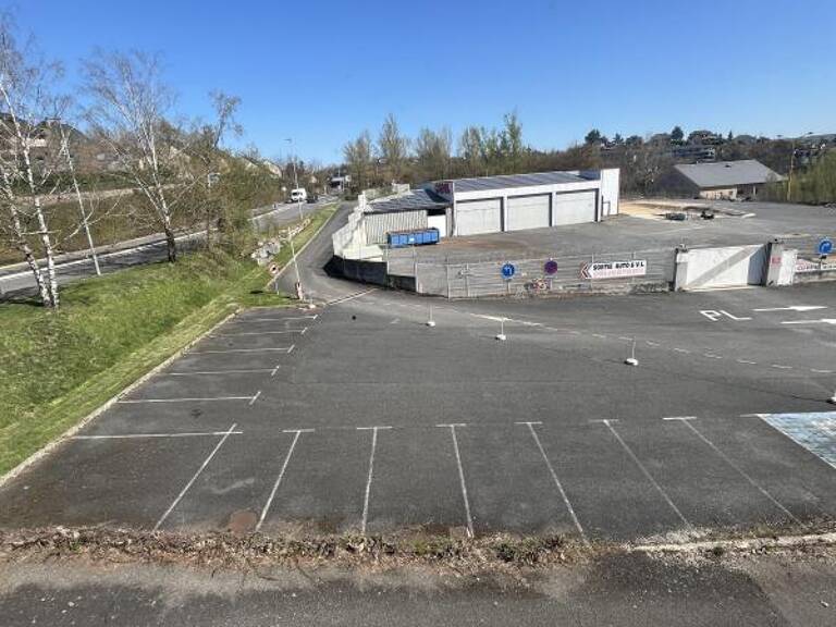 À LOUER – ensemble de dépôts accolés de 557 m² au total – Accès poids lourds – Rond-point de la Gineste, Rodez — photo 1
