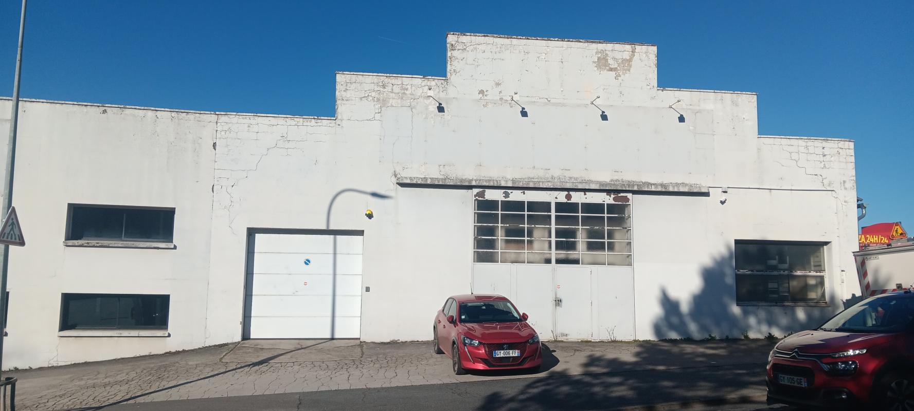 Local d'activit&eacute;s  à louer Rodez 12000