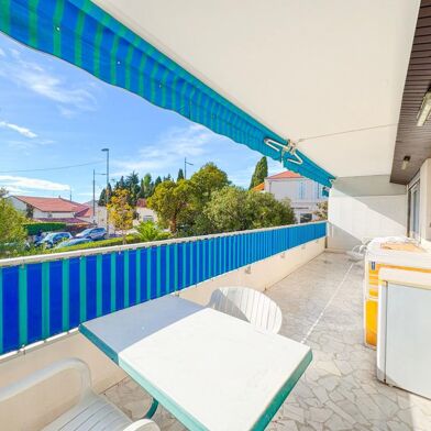 Appartement 2 pièces 240000 €