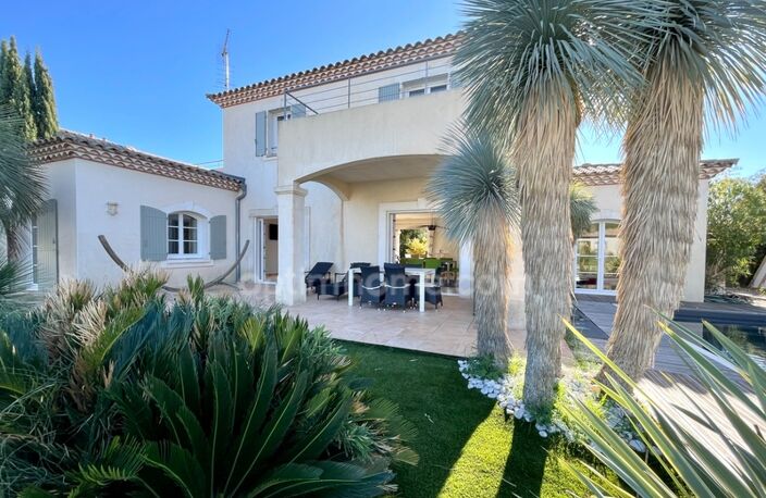Marina individuelle traversante – 6 pièces – 165 m² – Terrain 700 m2 — photo 3