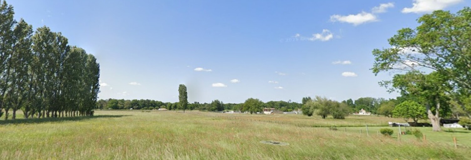 Terrain  790 m² à vendre à Saint-Savin (33920)