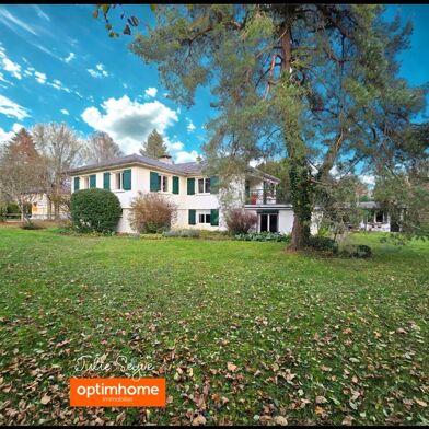 Maison 8 pièces 900000 €