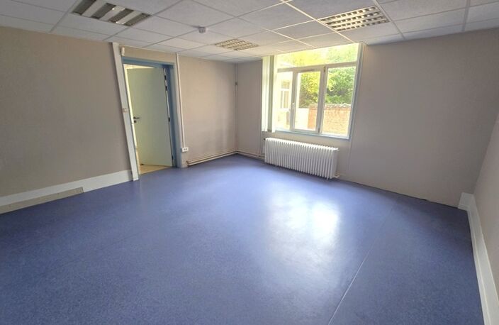 FOURMIES (59) - Vente immeuble de 390 m² avec cour — photo 3