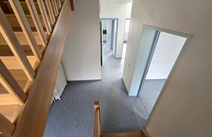 FOURMIES (59) - Vente immeuble de 390 m² avec cour — photo 4