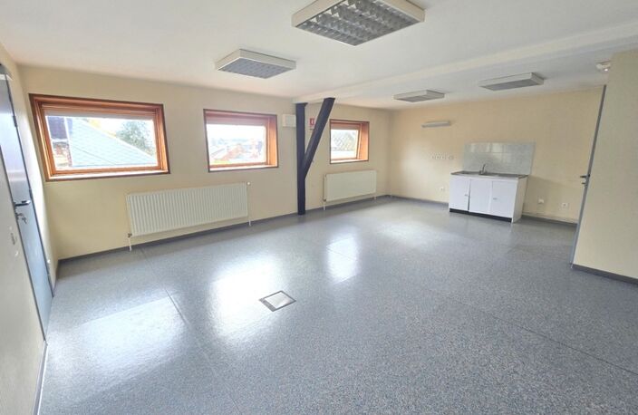 FOURMIES (59) - Vente immeuble de 390 m² avec cour — photo 5