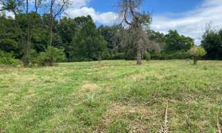 Terrain  899 m² à vendre à Saint-Sulpice-et-Cameyrac (33450)