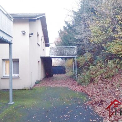 Appartement 4 pièces 168000 €