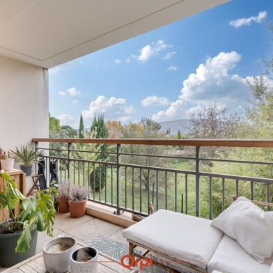 Appartement 3 pièces 1050 €