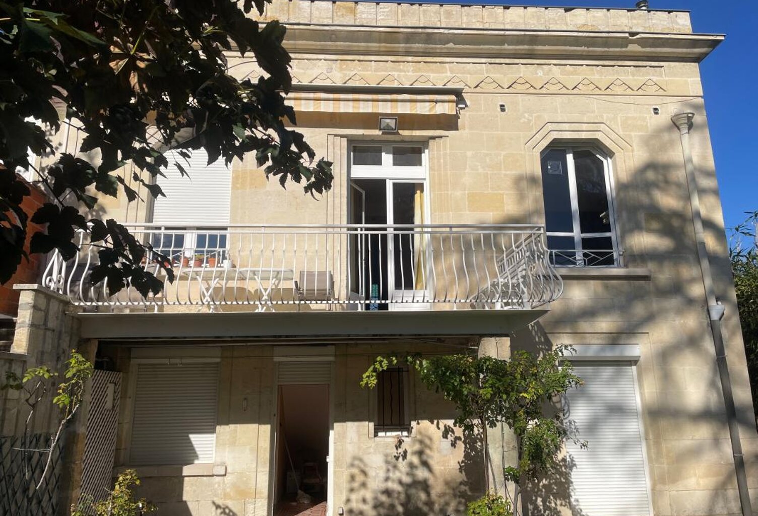 MAISON BORDEAUX PRIMROSE — photo 1