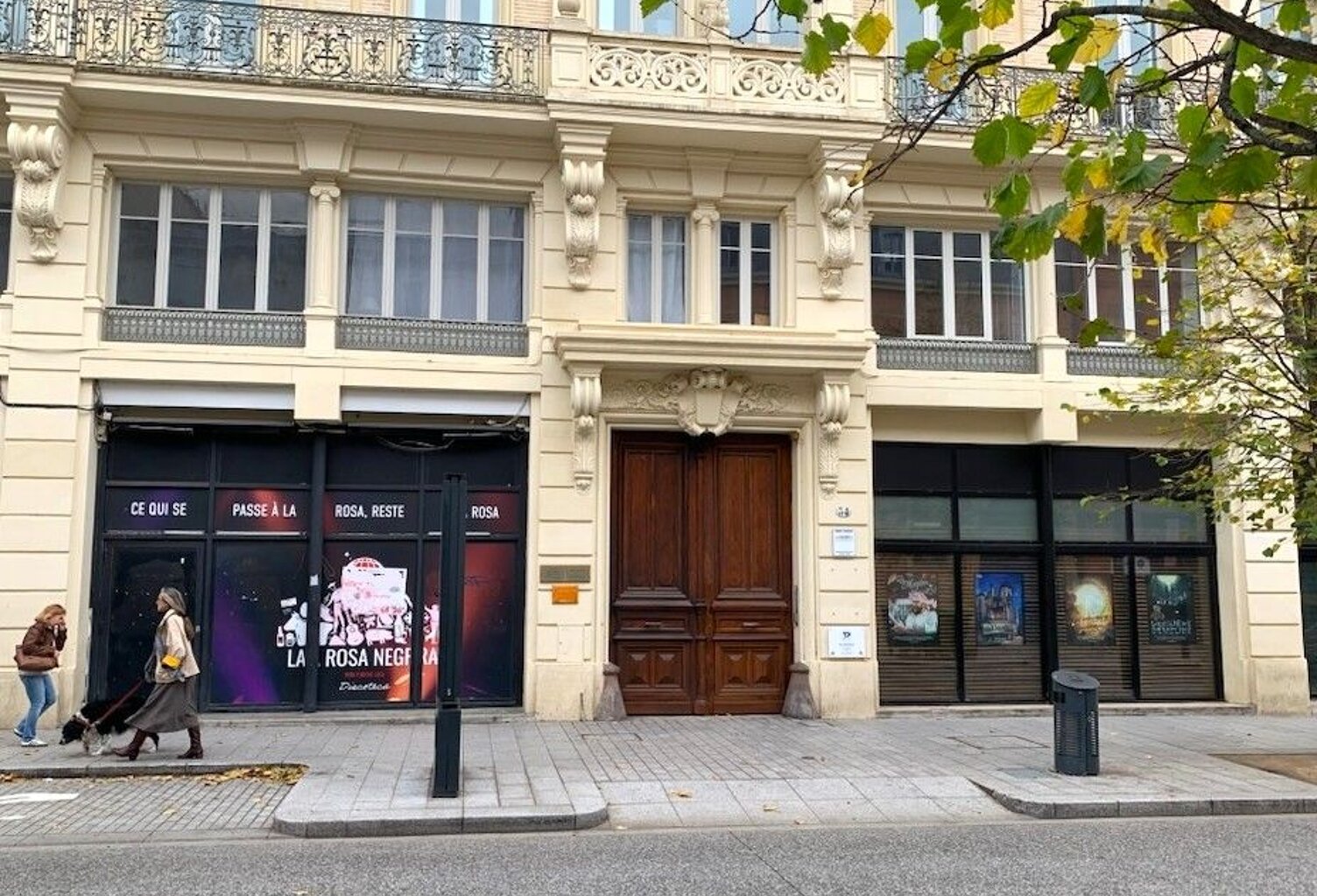 Bien Commercial À Vendre — photo 1