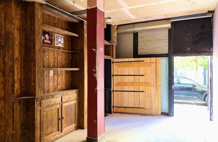 Bien Commercial À Vendre — photo 2
