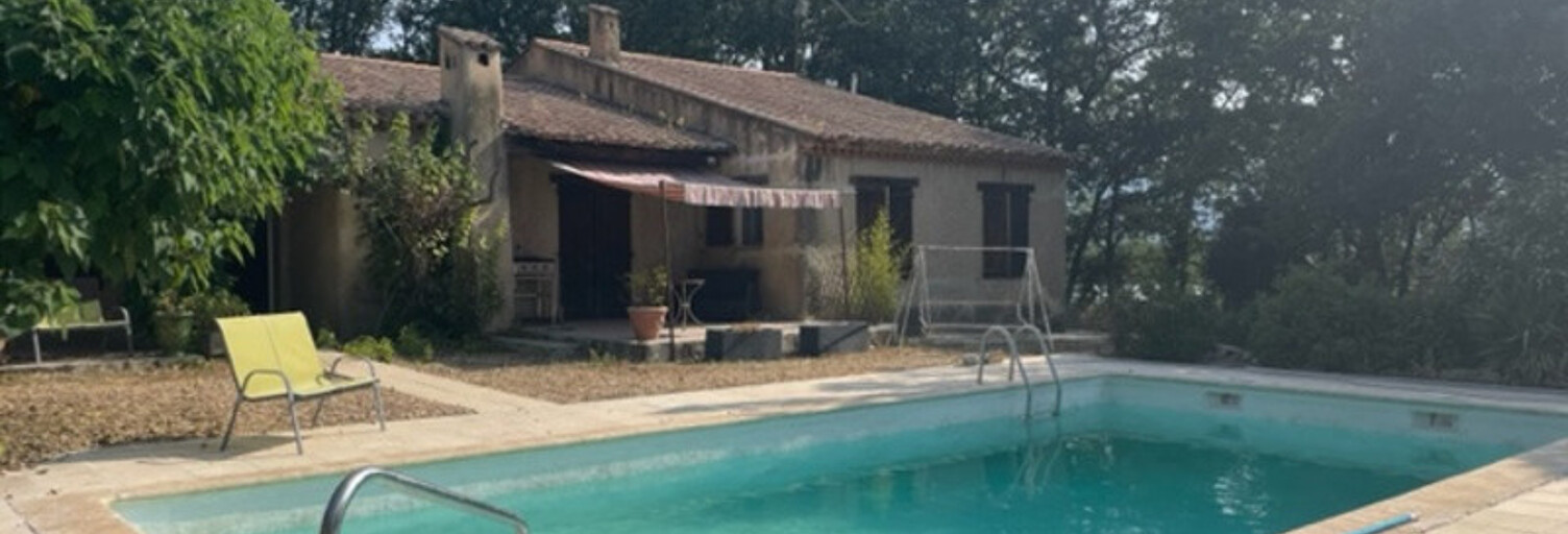 Maison 9 Pièces 243 m² à vendre à Saint-Saturnin-lès-Apt (84490)