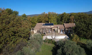 Maison 9 Pièces 243 m² à vendre à Saint-Saturnin-lès-Apt (84490)