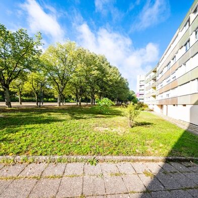 Appartement 4 pièces 144000 €