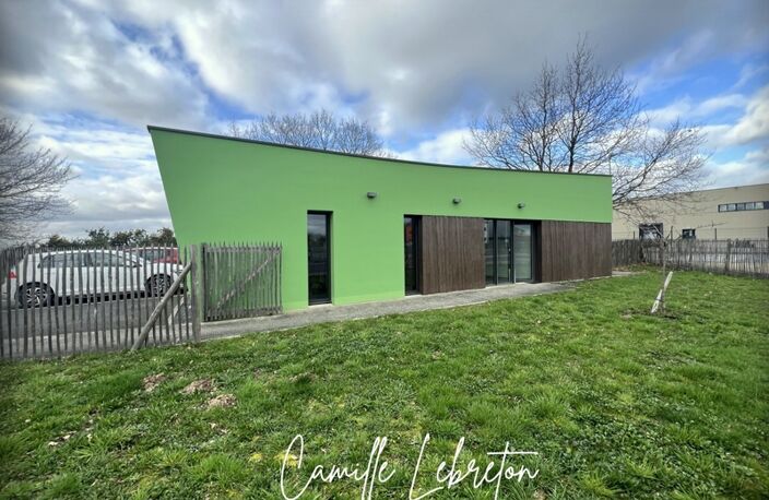 BUREAUX de 135m2  à louer VALLET (44) zone des Dorices - bâtiment professionnel récent en parfait état — photo 3