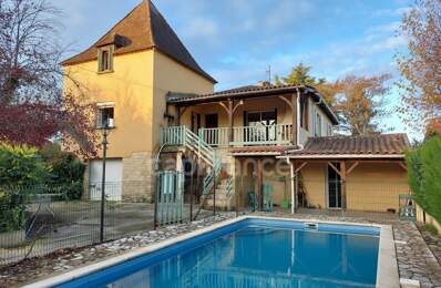 A vendre, Maison de 230m² à Saint-Cyprien avec maison d'habitation et deux gîtes et piscine — photo du bien