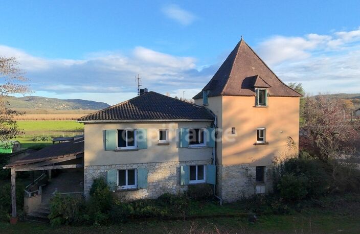 A vendre, Maison de 230m² à Saint-Cyprien avec maison d'habitation et deux gîtes et piscine — photo 2