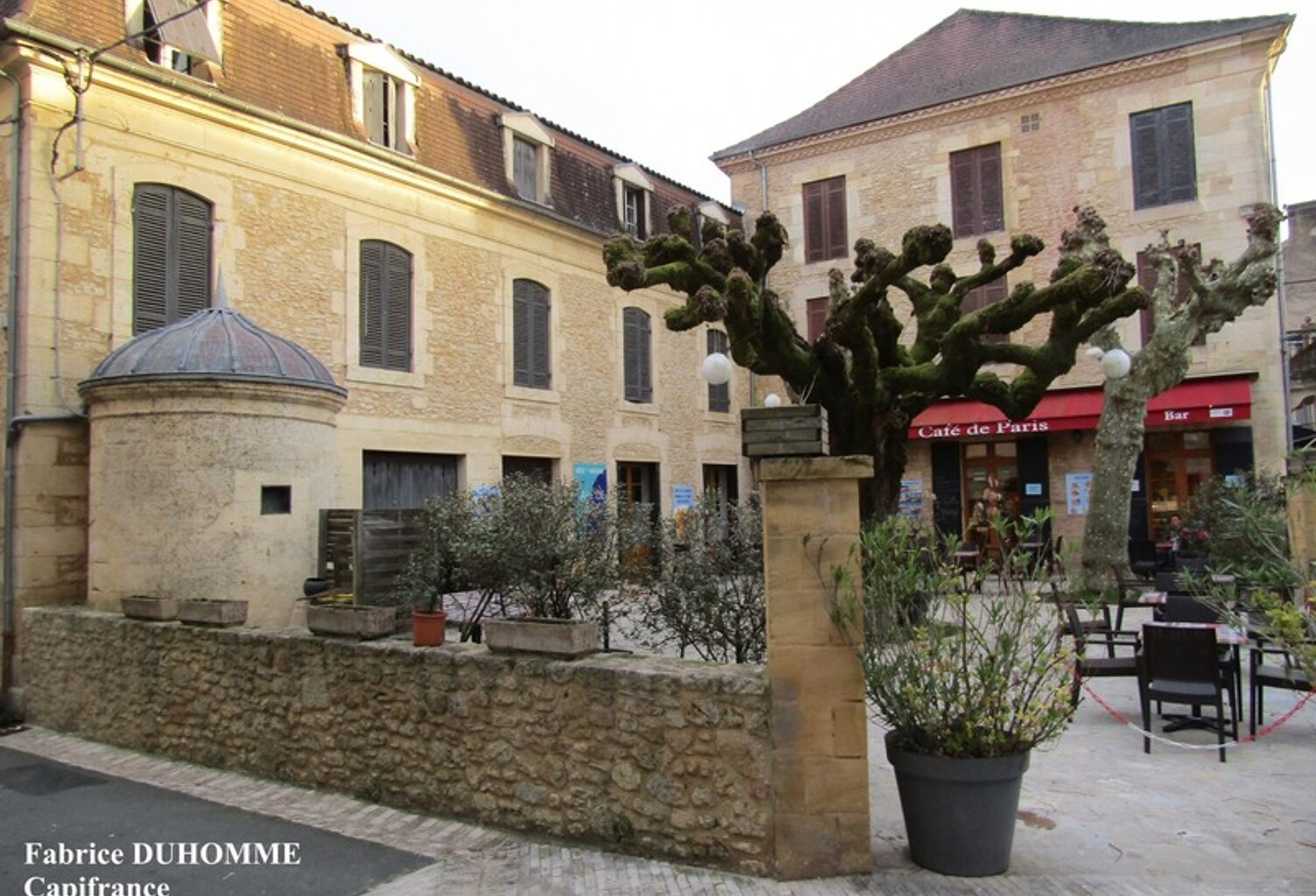 Hôtel/restaurant dans le Périgord Noir — photo 1