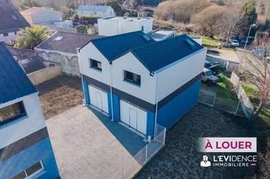 Local industriel  870 €