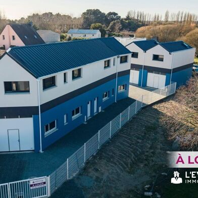 Local industriel  1620 €