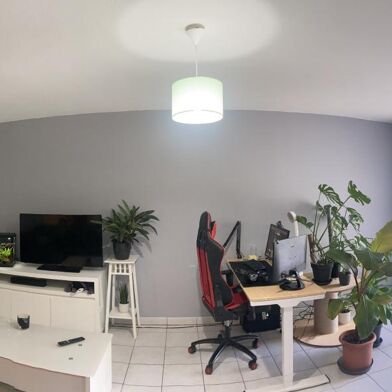 Appartement 2 pièces 700 €