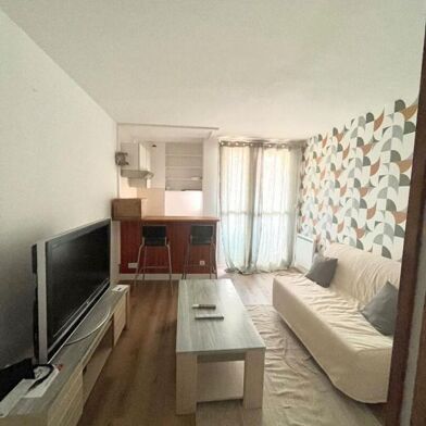 Appartement 1 pièces 450 €
