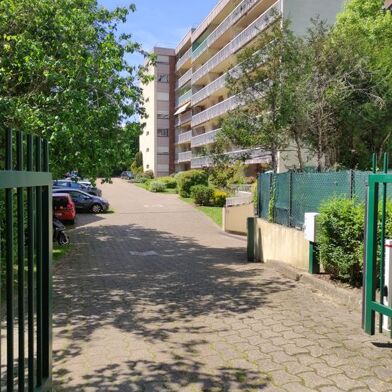 Appartement 1 pièces 910 €