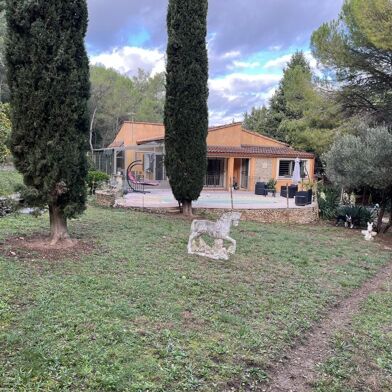 Maison 5 pièces 1980 €