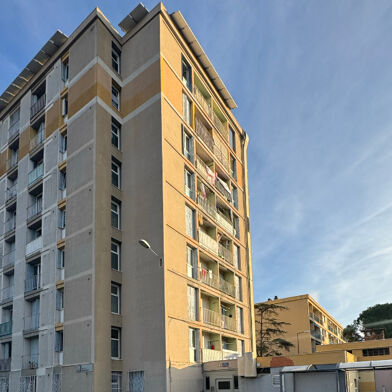 Appartement 3 pièces 707 €