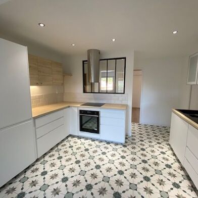 Appartement 3 pièces 1127 €