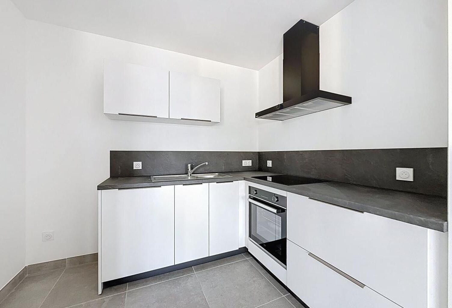 Appartement À Louer — photo 1