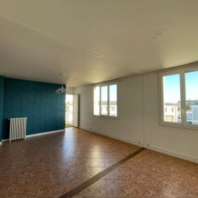 Appartement 3 pièces 682 €