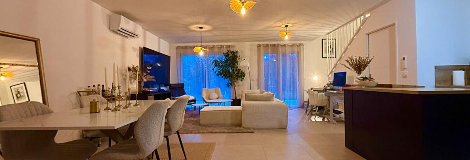 Maison 5 Pièces 93 m² à vendre à Vesseaux (07200)