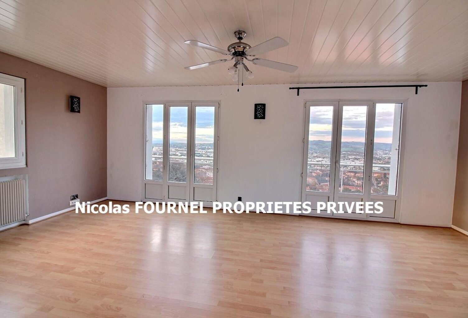EXCLUSIVITE SAINT ETIENNE 42100 APPARTEMENT 81,46m² 2 chambres  2 balcons GARAGE quatre logements syndic bénévole — photo 1