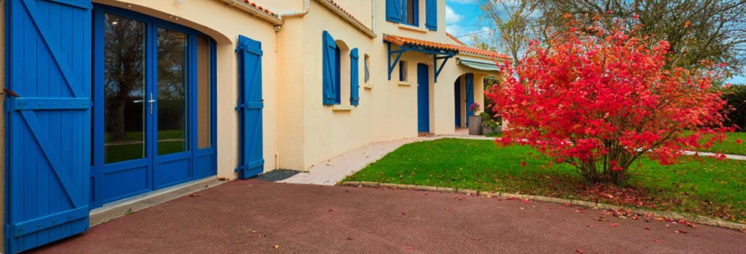 Maison 8 Pièces 168 m² à vendre à Saint-Fiacre-sur-Maine (44690)