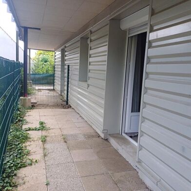 Appartement 3 pièces 820 €