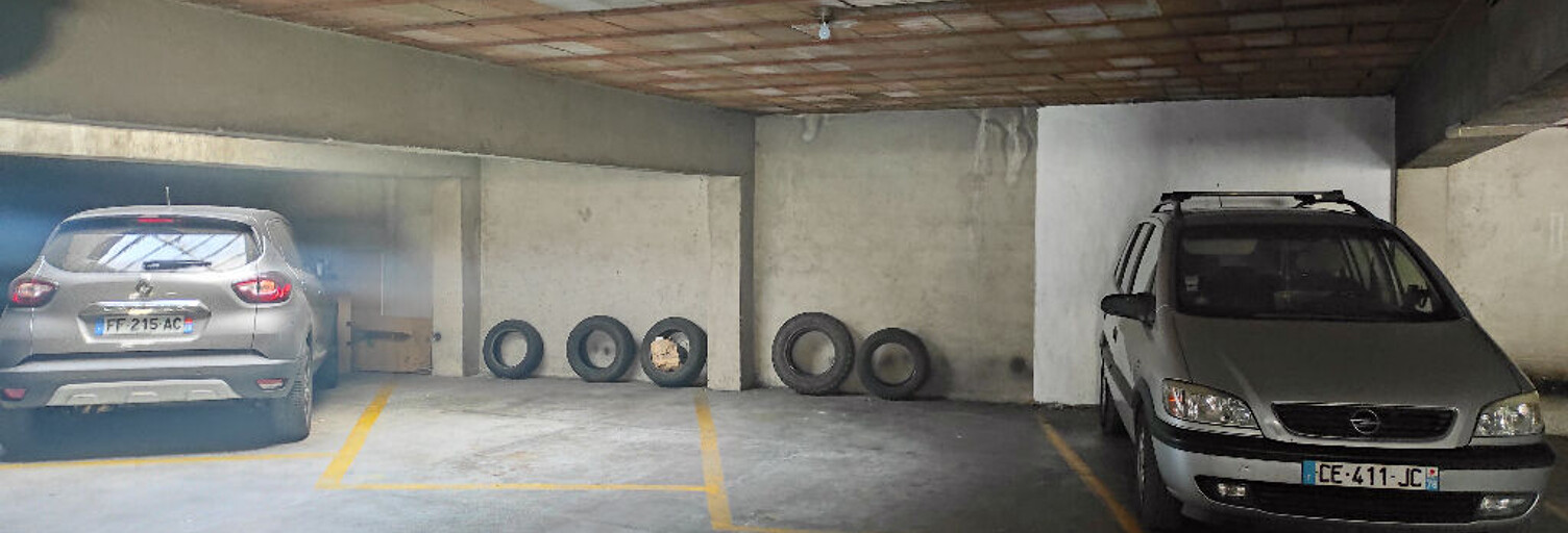 Garage   m² à louer à Perpignan (66000)