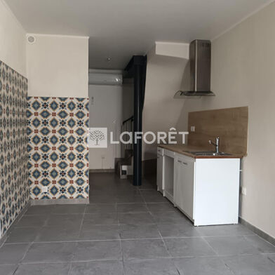Appartement 2 pièces 593 €
