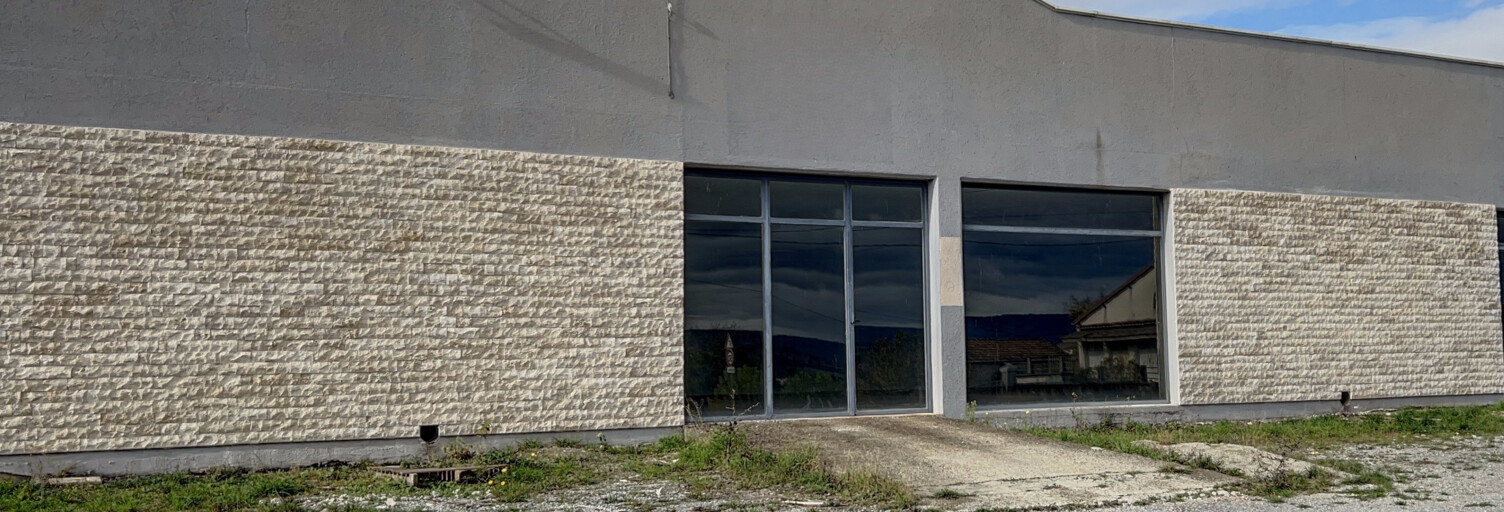 Commerce  230 m² à vendre à Saint-Sernin (07200)