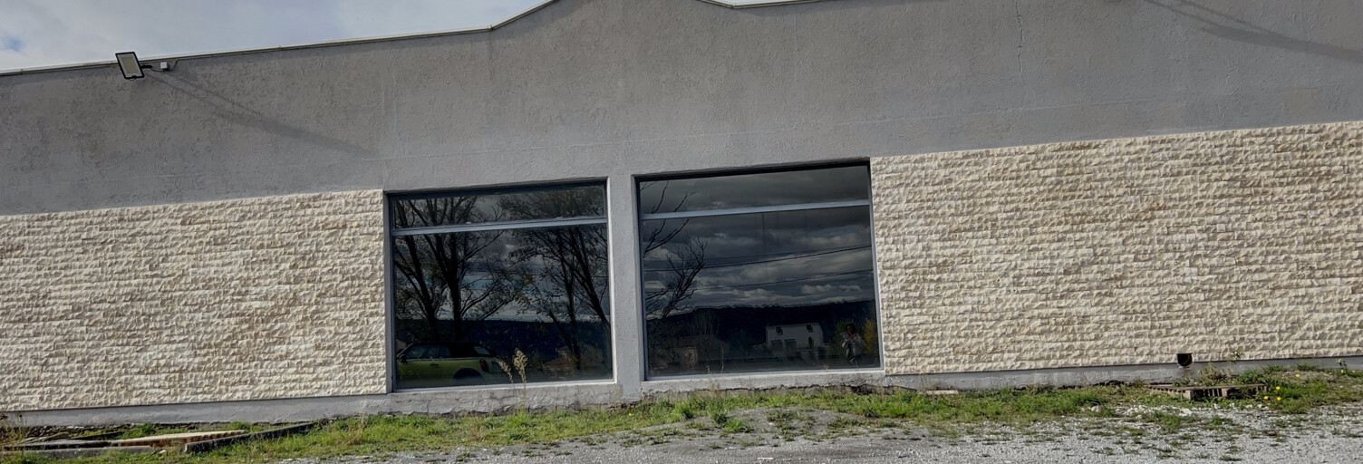 Commerce  230 m² à vendre à Saint-Sernin (07200)