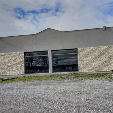 Commerce  230000 €