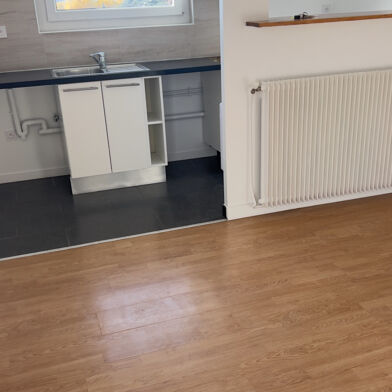 Appartement 1 pièces 780 €