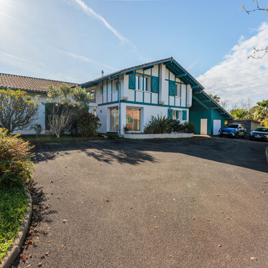 Maison 5 pièces 1290000 €