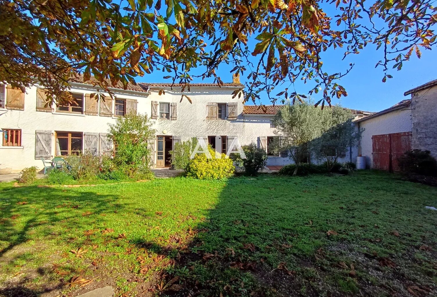 MAISON DE VILLAGE — photo 1