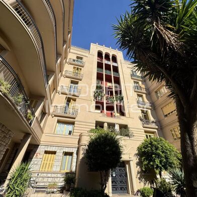 Appartement 5 pièces 749000 €