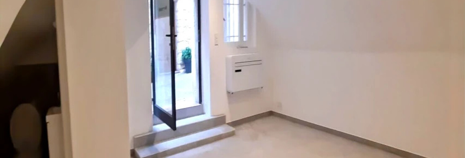 Commerce  25 m² à louer à La Gaude (06610)