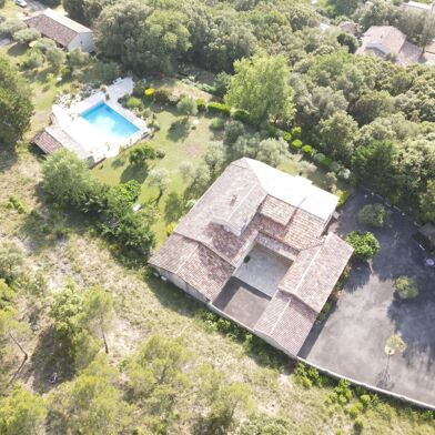 Maison 10 pièces 672000 €