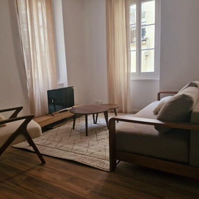 Appartement 1 pièces 720 €