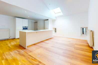 Appartement 4 pièces 1620 €